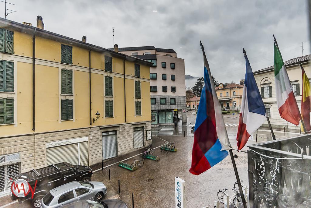 Hotel Moderno Lecco Buitenkant foto