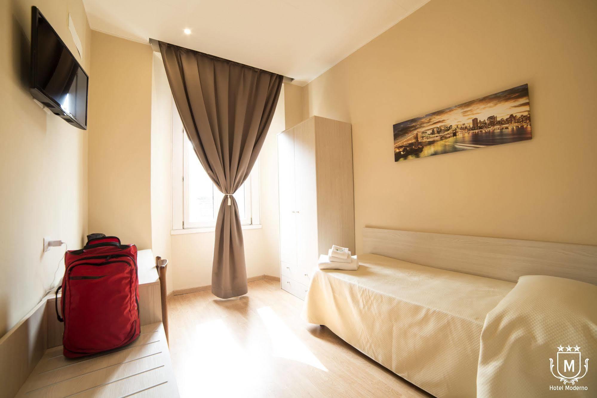 Hotel Moderno Lecco Buitenkant foto