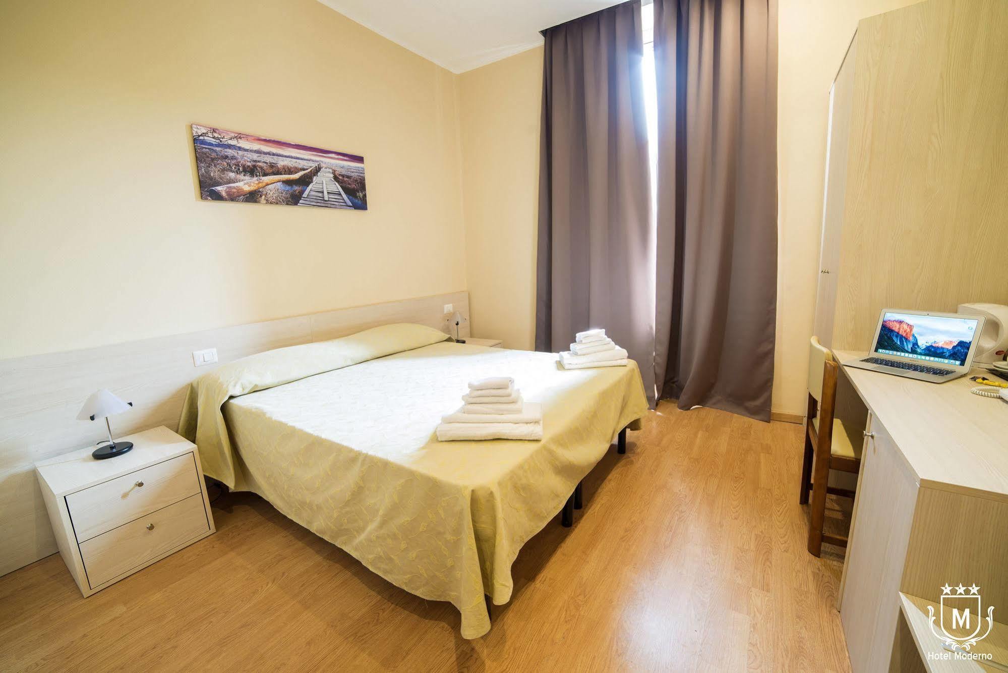 Hotel Moderno Lecco Buitenkant foto
