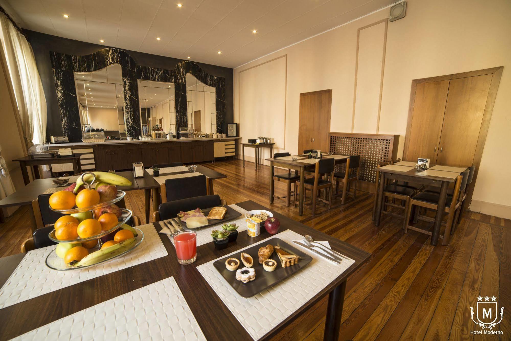 Hotel Moderno Lecco Buitenkant foto