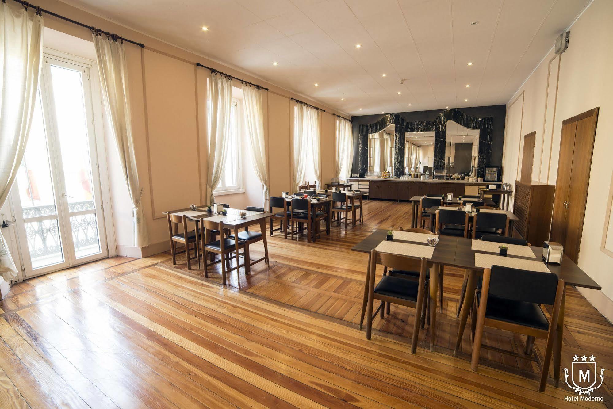 Hotel Moderno Lecco Buitenkant foto